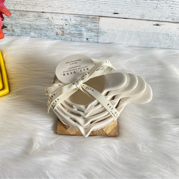 Rae Dunn Nesting Measuring Cups Set - Picture 2 of 5